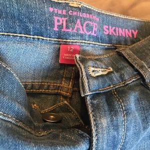 Children’s place LOT Sz 12 jeans and shirt! 😍💗